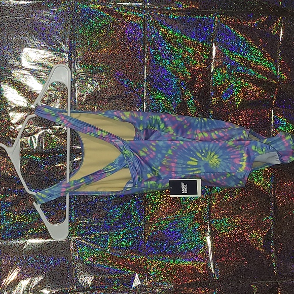 Girl's Lands' End Tie Dye Crossback One Piece Swimsuit NWT Size 14 - Picture 4 of 5